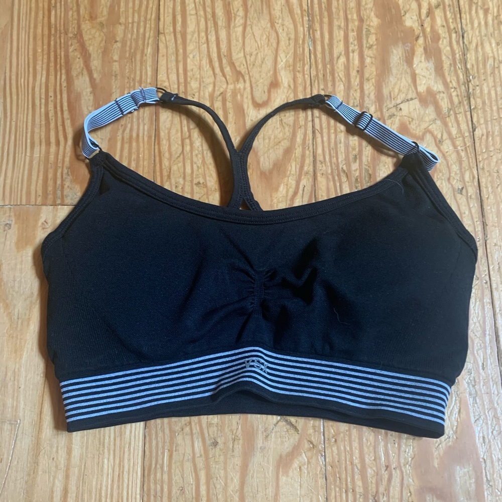 Victoria secret sports bra